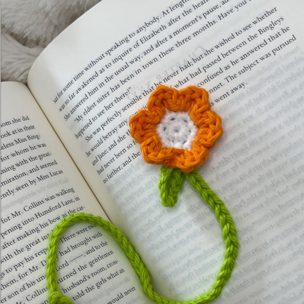 Handmade Crochet Bookmark- set of 4 - Picture 2 of 5